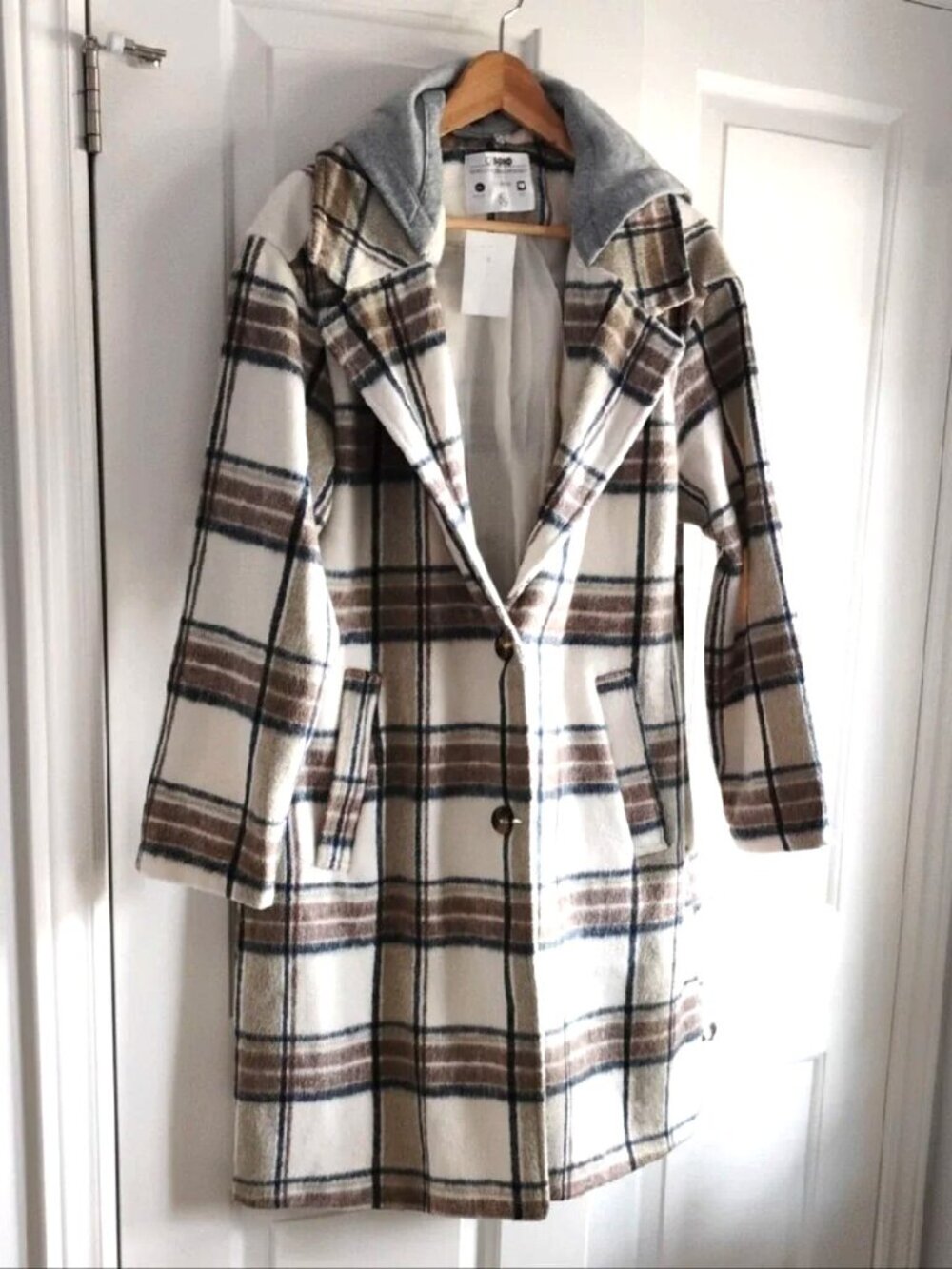 Ci Sono NWT Cream Plaid Shacket Coat with Brown,Black And Light Sage Accents XL